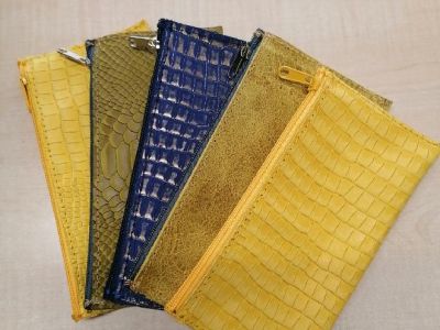 Dámská ručně dělaná etuje